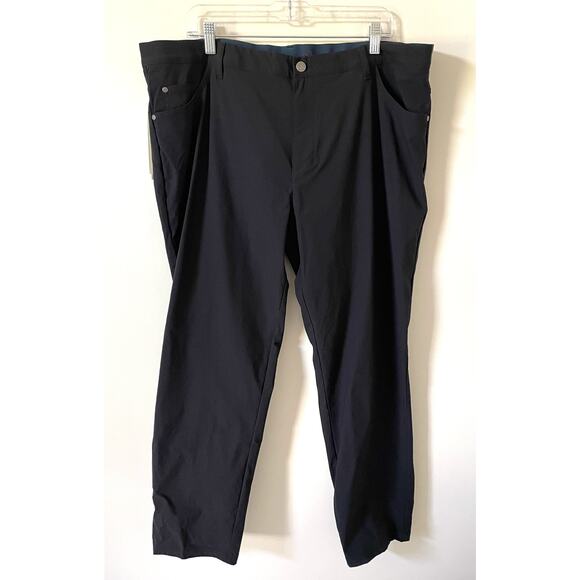 Adidas Performance Tapered Fit Golf Pants Black Size 40x30 NEW - Picture 1 of 10